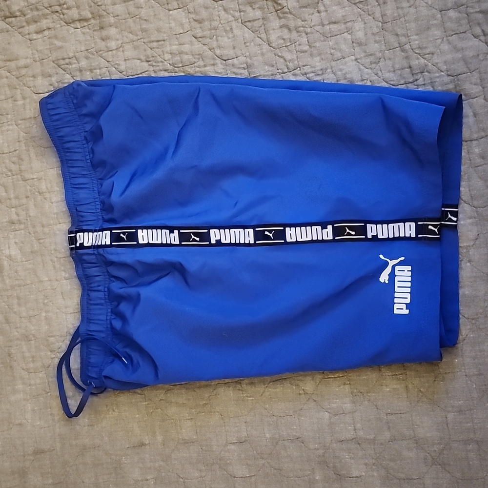 Puma Swim Trunk Size Medium - Picture 9 of 9